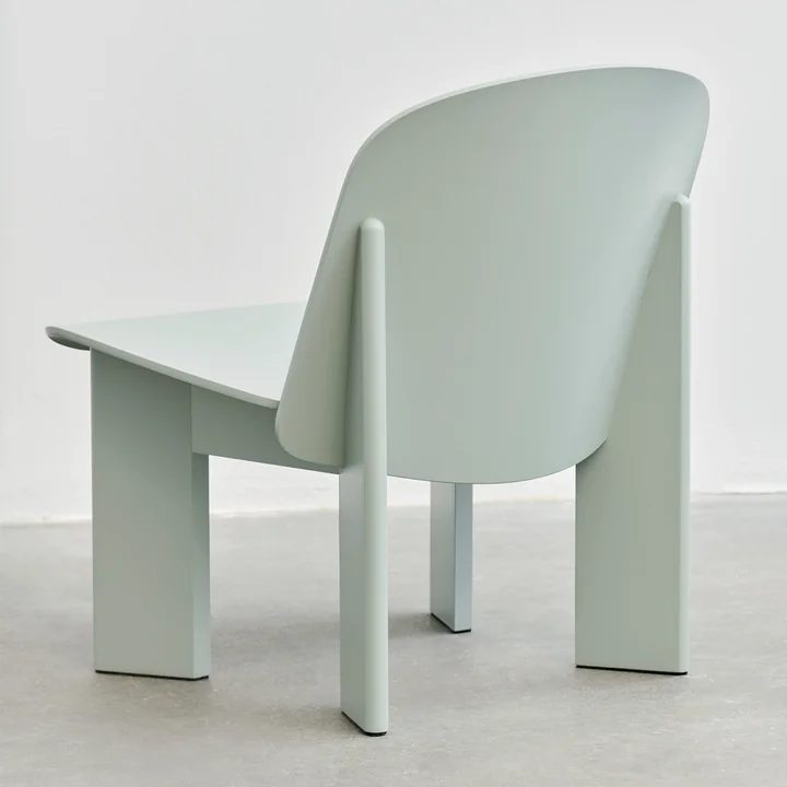 Chisel Lounge Chair, eucalyptus (vernis à base d'eau) de HAY