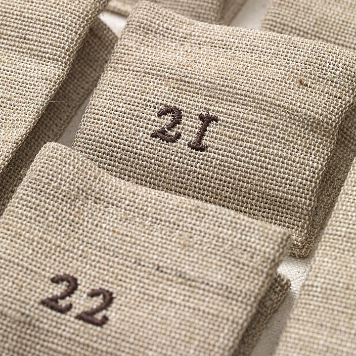 Pine Calendrier de l'Avent de Ferm Living