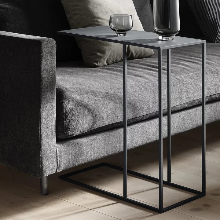 Fera Table d'appoint de Blomus en couleur noir