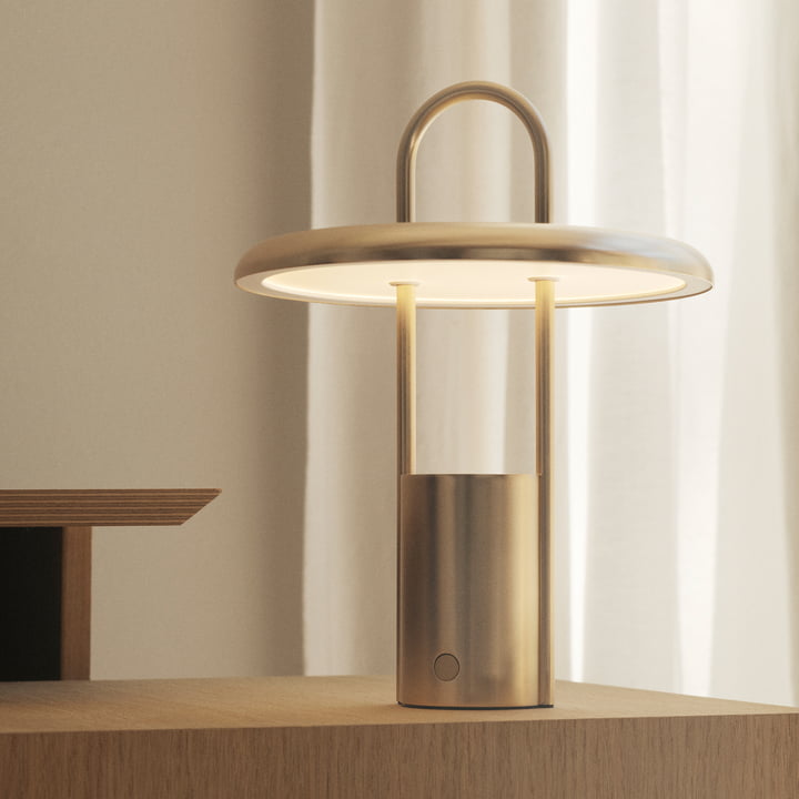 Stelton - Pier Portable Akku Lampe de table, laiton