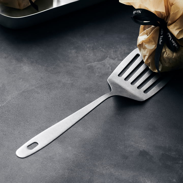 Daily Spatule, acier inoxydable brossé de Nicolas Vahé