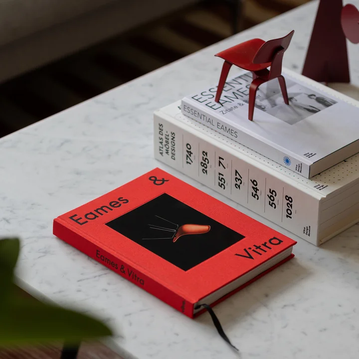 Hawa Eames Publication 2023, FR de Vitra