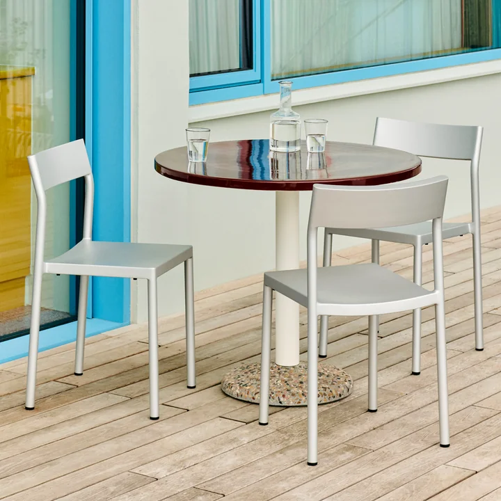 Le site Ceramic Table de HAY