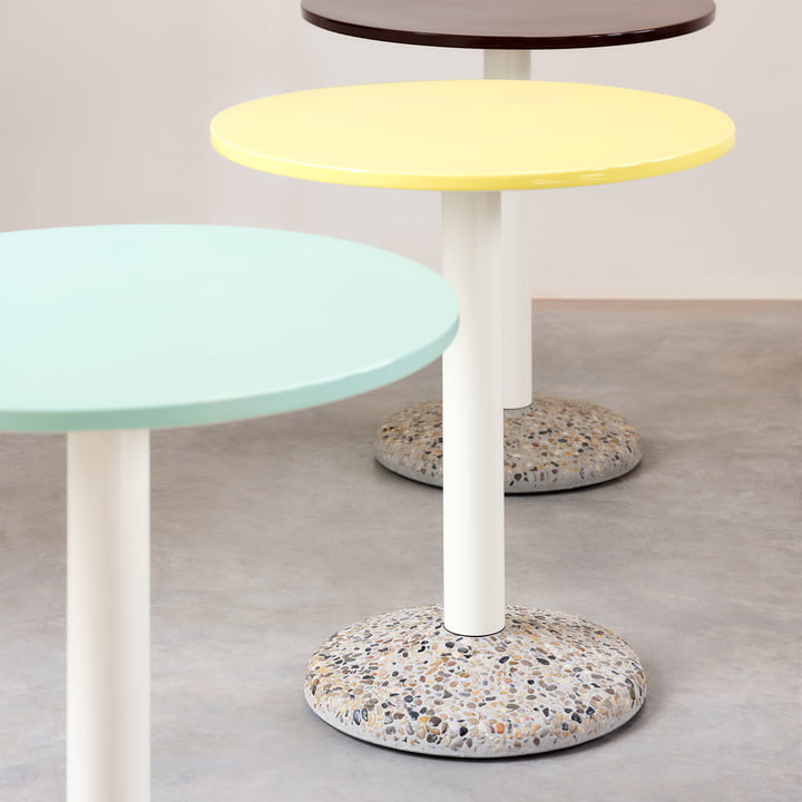 Le site Ceramic Table de Hay