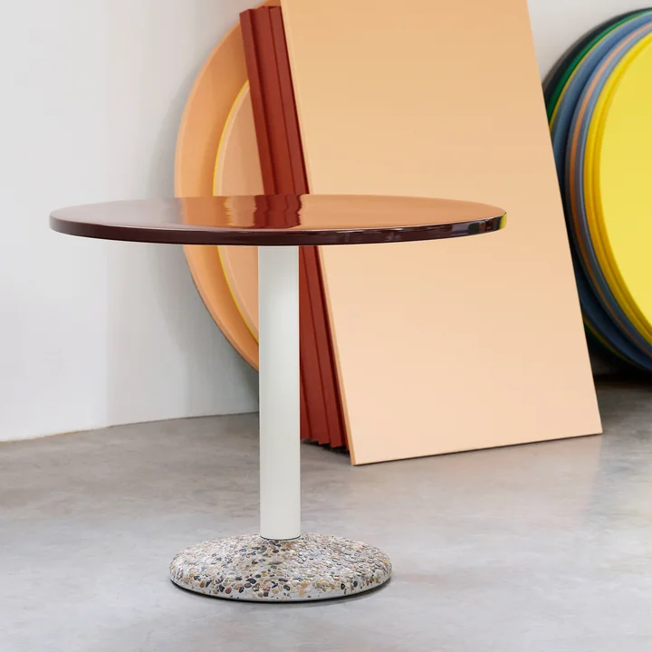 Le site Ceramic Table de HAY