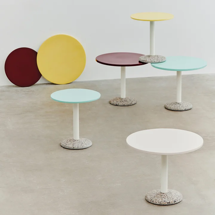 Le site Ceramic Table de HAY