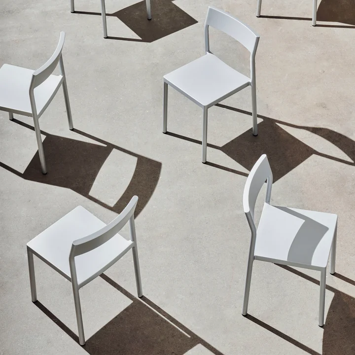 Type Chaise, gris argenté de HAY