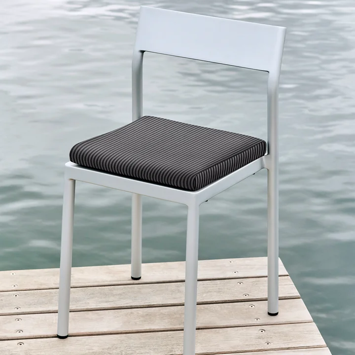 Type Chaise, gris argenté avec Seat Cushion de HAY