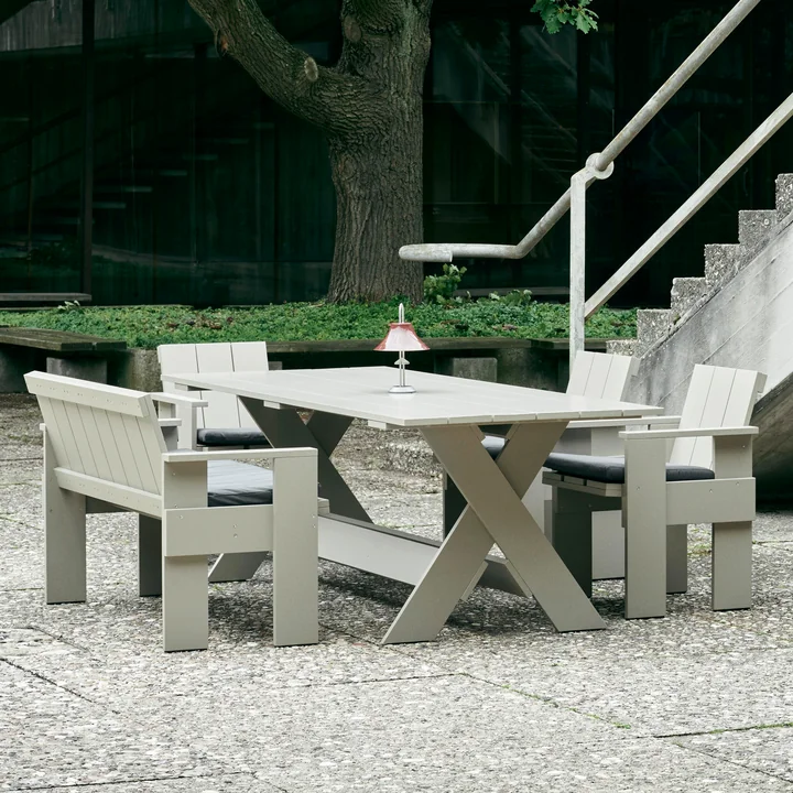 Crate Dining Table, london fog de HAY