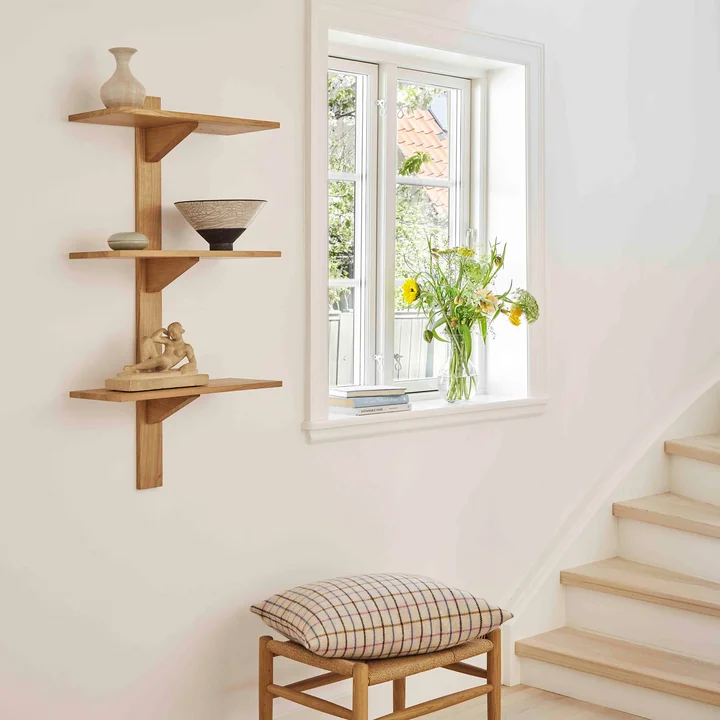 B100 Étagère murale de FDB Møbler