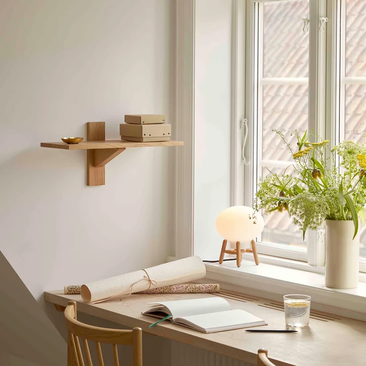 B100 Étagère murale de FDB Møbler