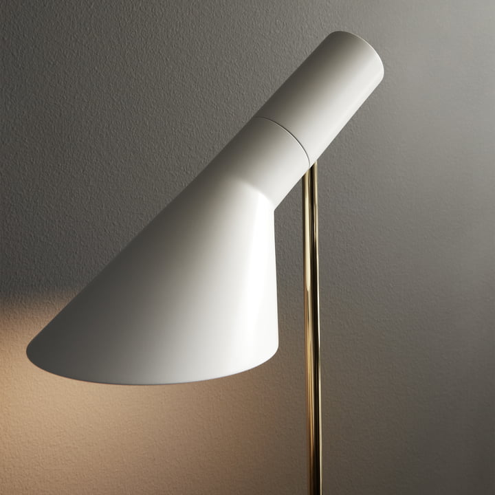 Louis Poulsen - AJ Mini lampe de table, blanc mat / pale rose (150 ans édition anniversaire)
