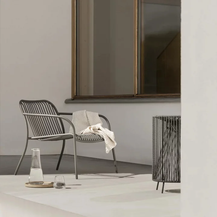 Yua Wire - Fauteuil lounge de Blomus