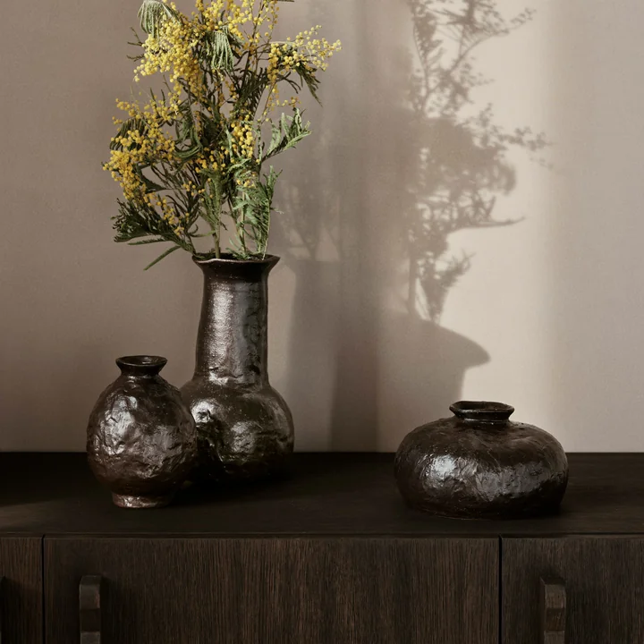 Doro Vases, coffee de Ferm Living