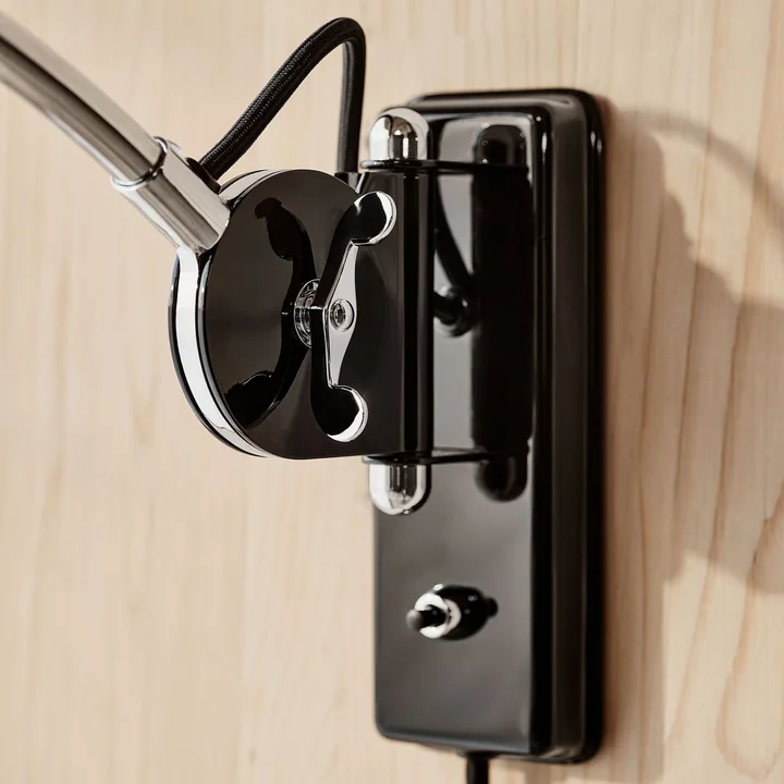 KAISER idell 6559-W Applique murale de Fritz Hansen