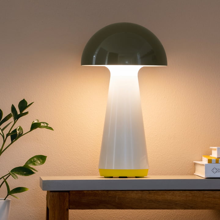 Lampe de table Bob, olive de Remember