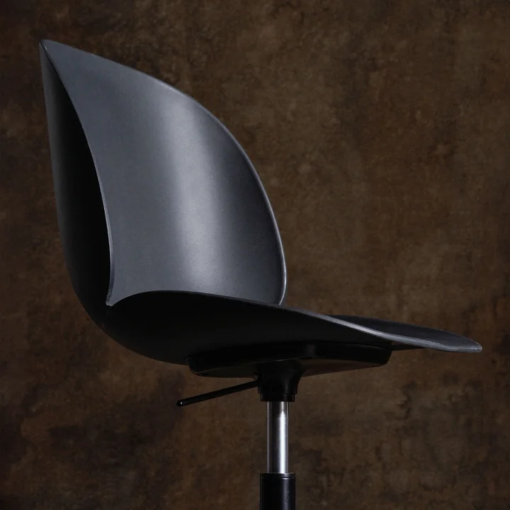 Beetle Meeting Chaise de Gubi