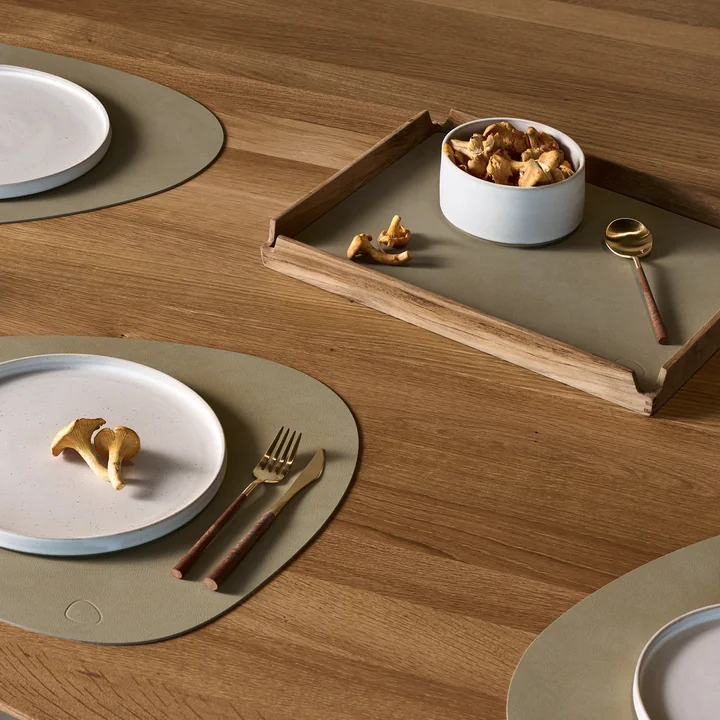 Lind DNA - Airy Teak Plateau Square