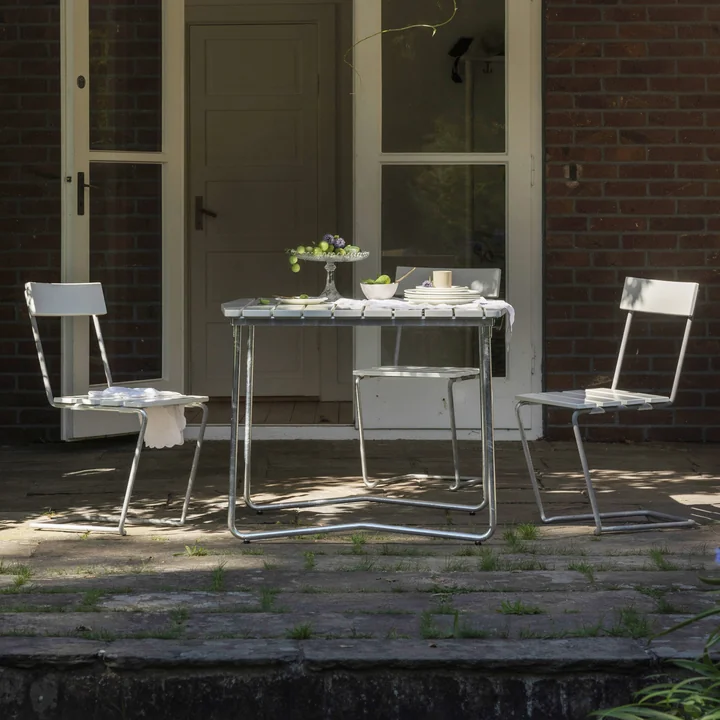 1 chaise de jardin, chêne laqué blanc de Grythyttan
