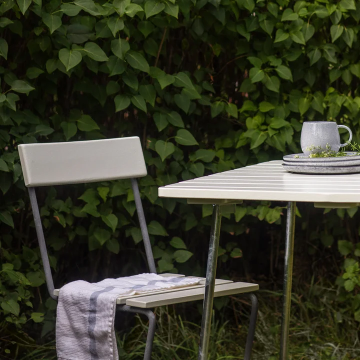 1 chaise de jardin, chêne laqué blanc de Grythyttan