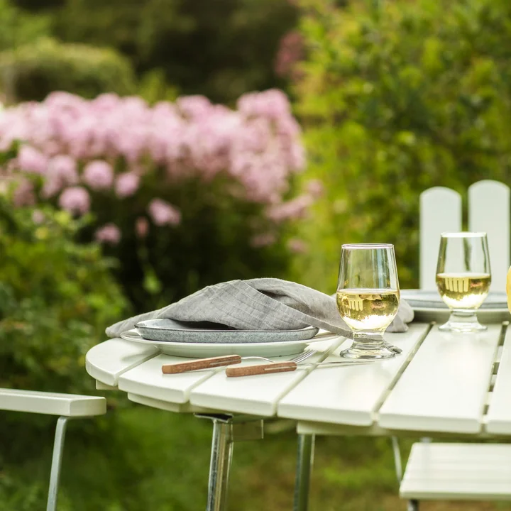 9A 120 Table de jardin Ø 120 cm, Chêne blanc laqué de Grythyttan