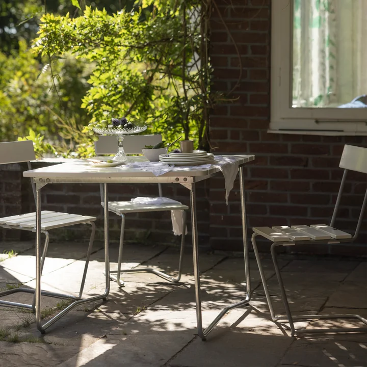 B31 84 Table de jardin pliante 92 x 84 cm, Chêne blanc laqué de Grythyttan