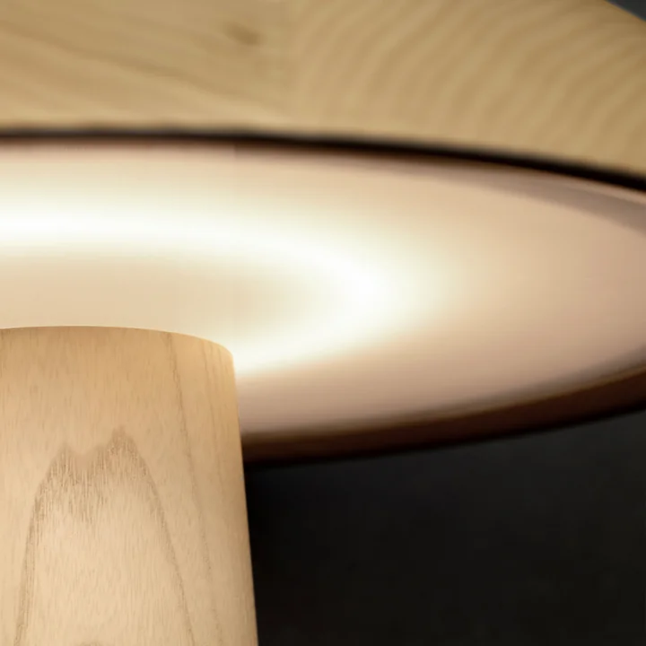 ClassiCon - Forma LED Lampe de table, frêne naturel laqué