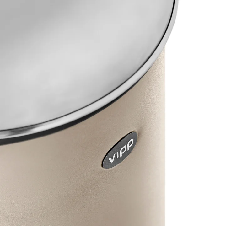 La poubelle à pédale 15 de Vipp