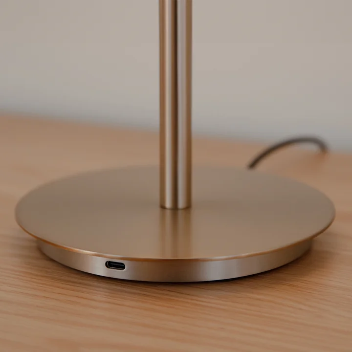 Audrey LED lampe de table, laiton de Umage