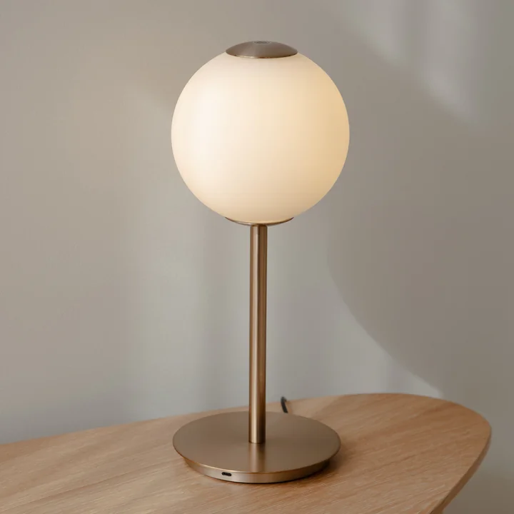 Audrey LED lampe de table, laiton de Umage