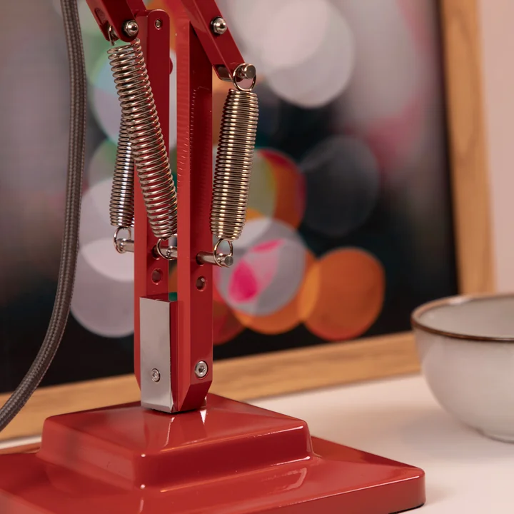Original 1227 Lampe de table, câble noir, Coral Red de Anglepoise