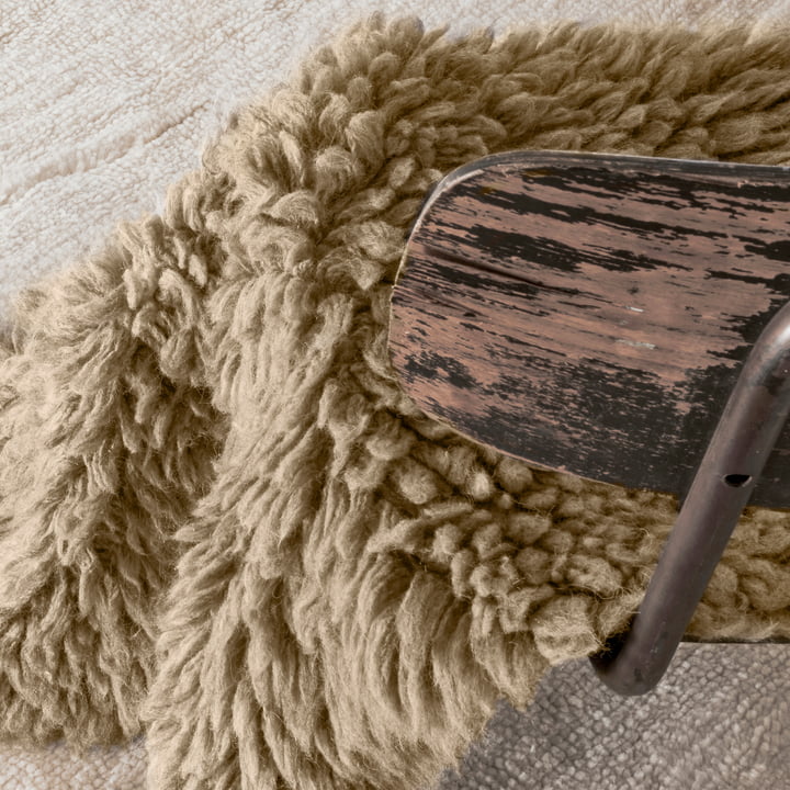 Tapis en laine Woolly de Lorena Canals in sheep beige