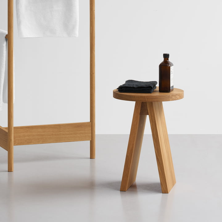 e15 - EK01 Stool Tabouret bas, chêne