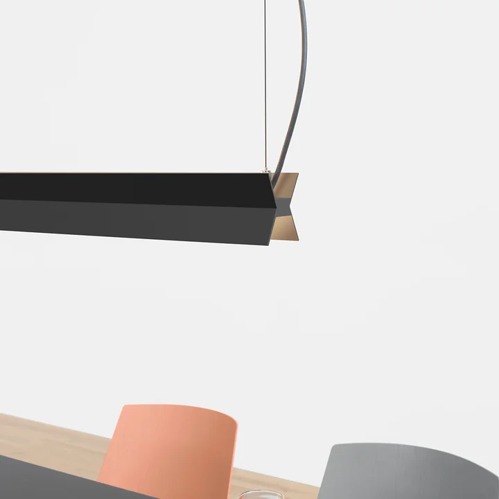 e15 - LT07 Span Lampe LED suspendue 240 cm, noir