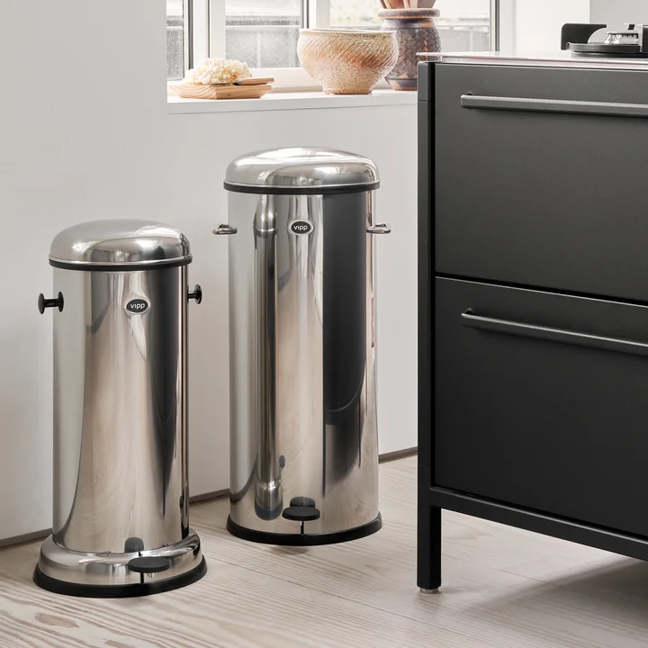 Vipp - 16, 17 Poubelle à pédale, acier inoxydable