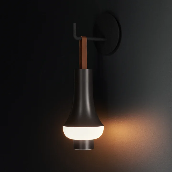 Louis Poulsen - Tomoshi Portable Lampe de table à LED rechargeable, brun foncé