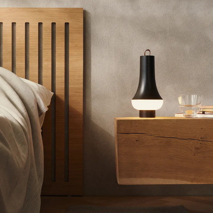 Louis Poulsen - Tomoshi Portable Lampe de table à LED rechargeable, brun foncé