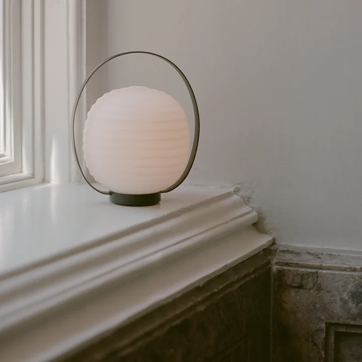 New Works - Lantern Lampe de table portable avec batterie