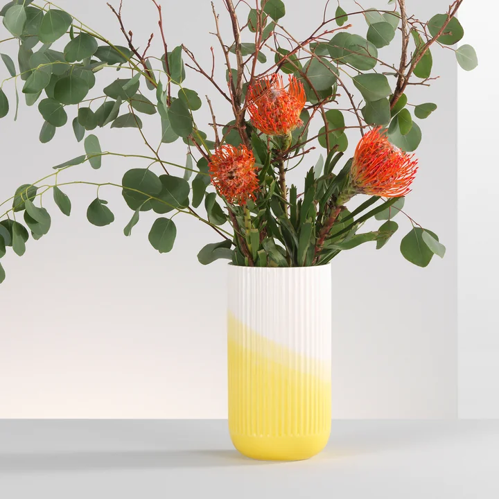 Vitra - Herringbone Vase cannelé H 24,5 cm, jaune
