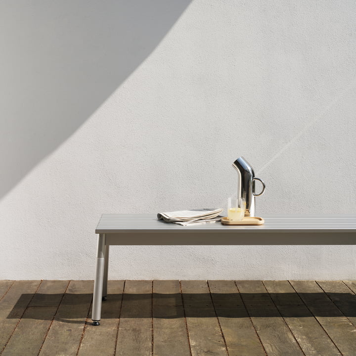 Ex Banc de jardin, 173 x 42 cm, aluminium de Normann Copenhagen