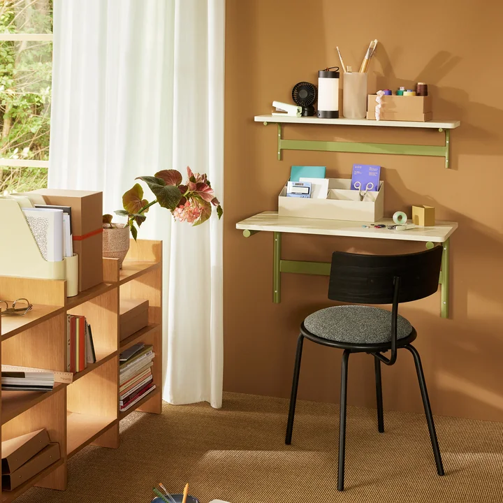 Hübsch Interior - Koi Bureau mural