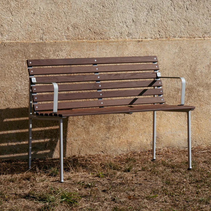 HAY - Traverse Dining Bench, avec accoudoirs, aluminium / frêne huilé