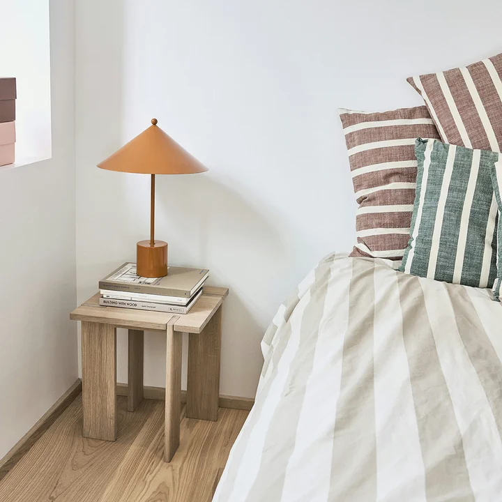 OYOY - Square Table d'appoint, chêne naturel