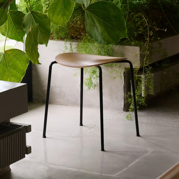 & Tradition - Pavilion AV36 Tabouret, H 46 cm, chêne (patins en feutre)