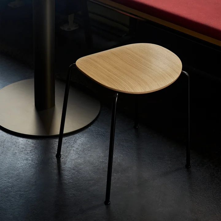 & Tradition - Pavilion AV36 Tabouret, H 46 cm, chêne (patins en feutre)