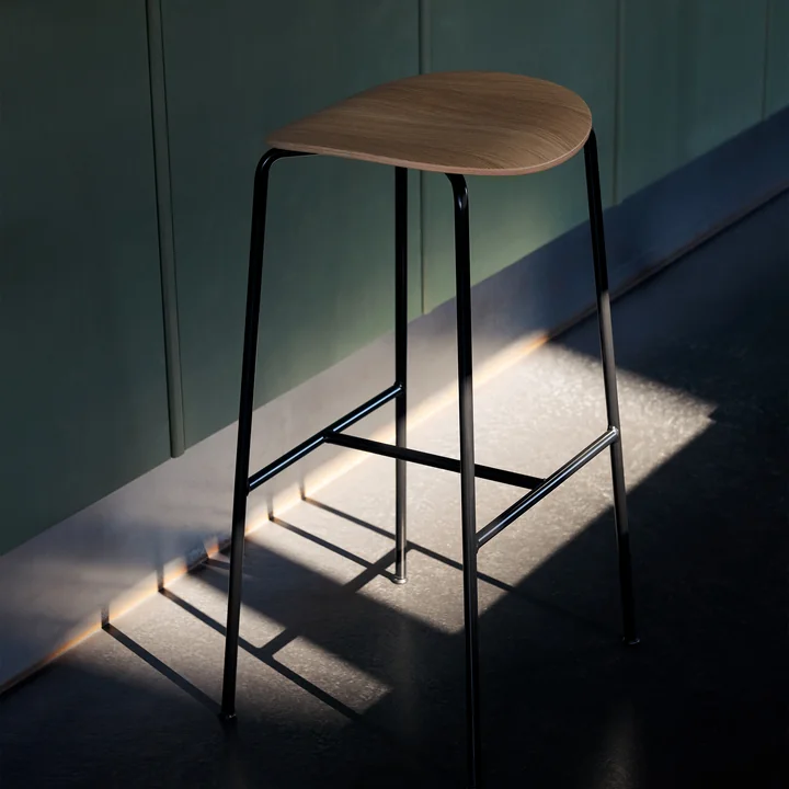 & Tradition - Pavilion AV37 Tabouret de bar, H 68 cm, chêne