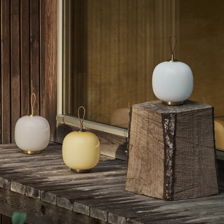 Louis Poulsen - VL45 Radiohus Portable LED Lampes de table