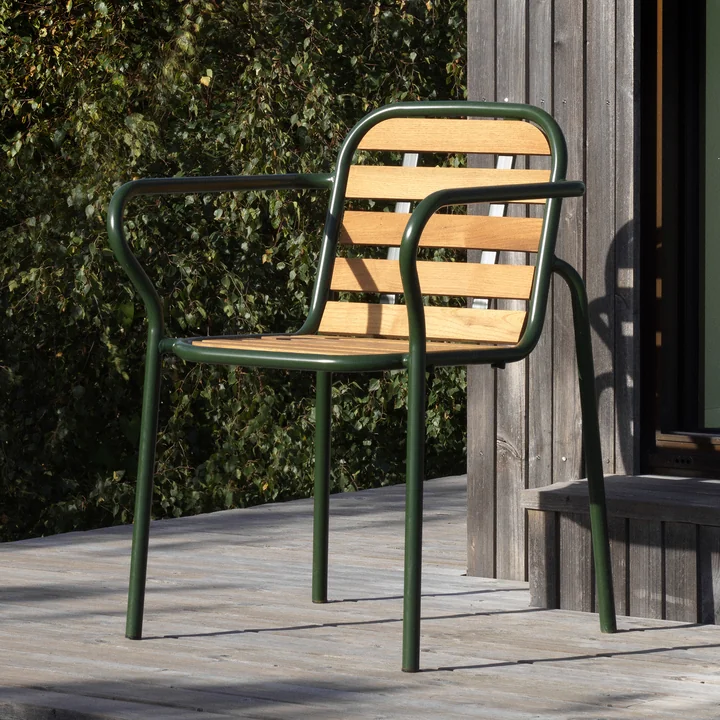 Normann Copenhagen - Vig Chaise avec accoudoirs, vert foncé / robinier