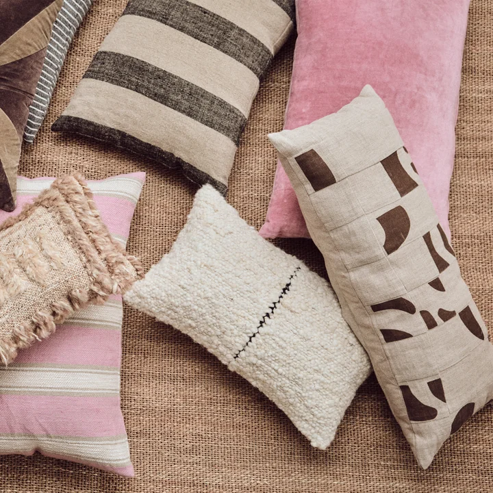 HKliving - Natural Patched coussin, 70 x 30 cm, beige / marron