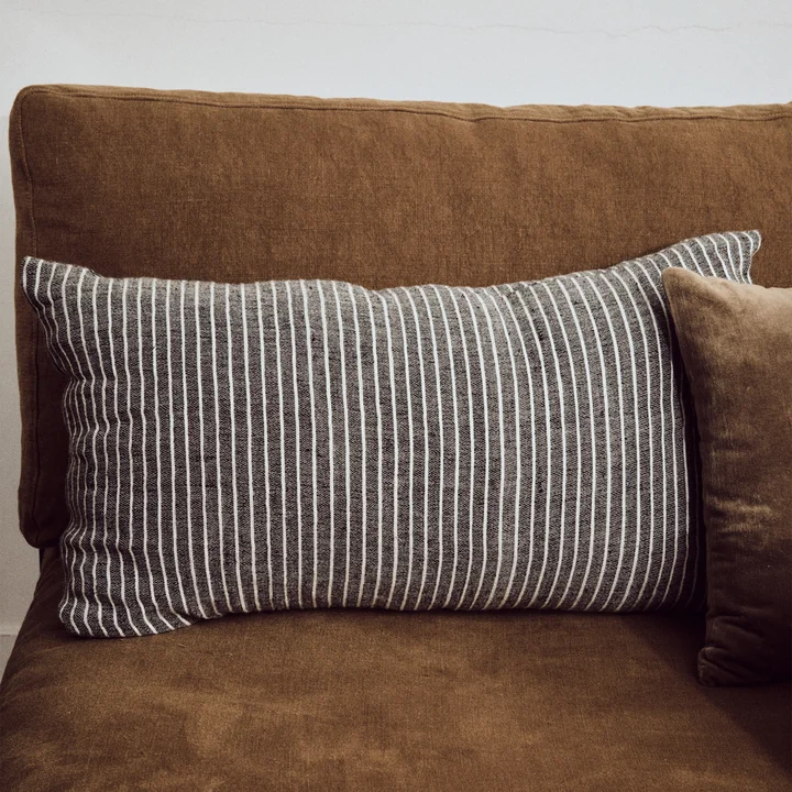 HKliving - Striped coussin, 70 x 40 cm, monochrome